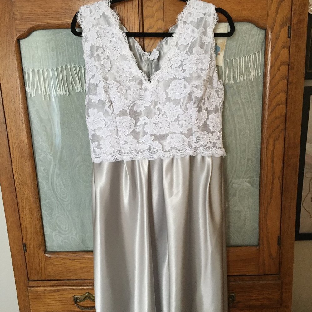 Bridal MOB Dress Silver Satin White Lace V-neck Dress Size 10 Medium